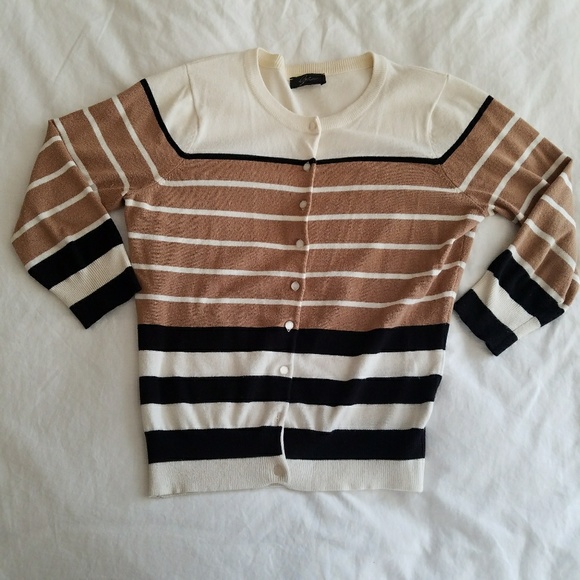 Chic Striped Cardigan - Picture 2 of 8